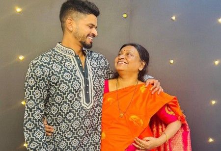 Cricketer Shreyas Iyer & his Mom buy plush apartment in Mumbai at Rs.2.90 crore